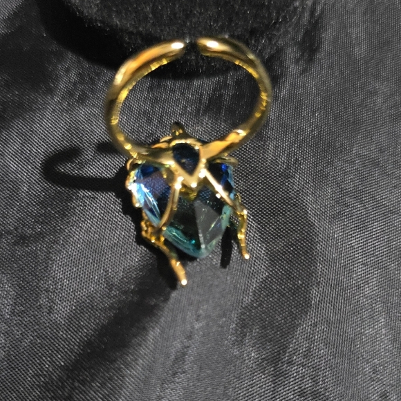 Elegant Gold Tone and Blue Stone Women's Ring Size 6 - Picture 5 of 5